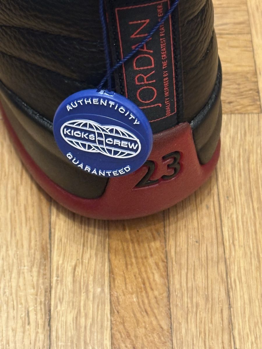 Jordan Scarpe da uomo: Nike Air Jordan 12 Retro Flu Game – Nuovo e nell'imballaggio originale da Unterentfelden venduto da basket05 8