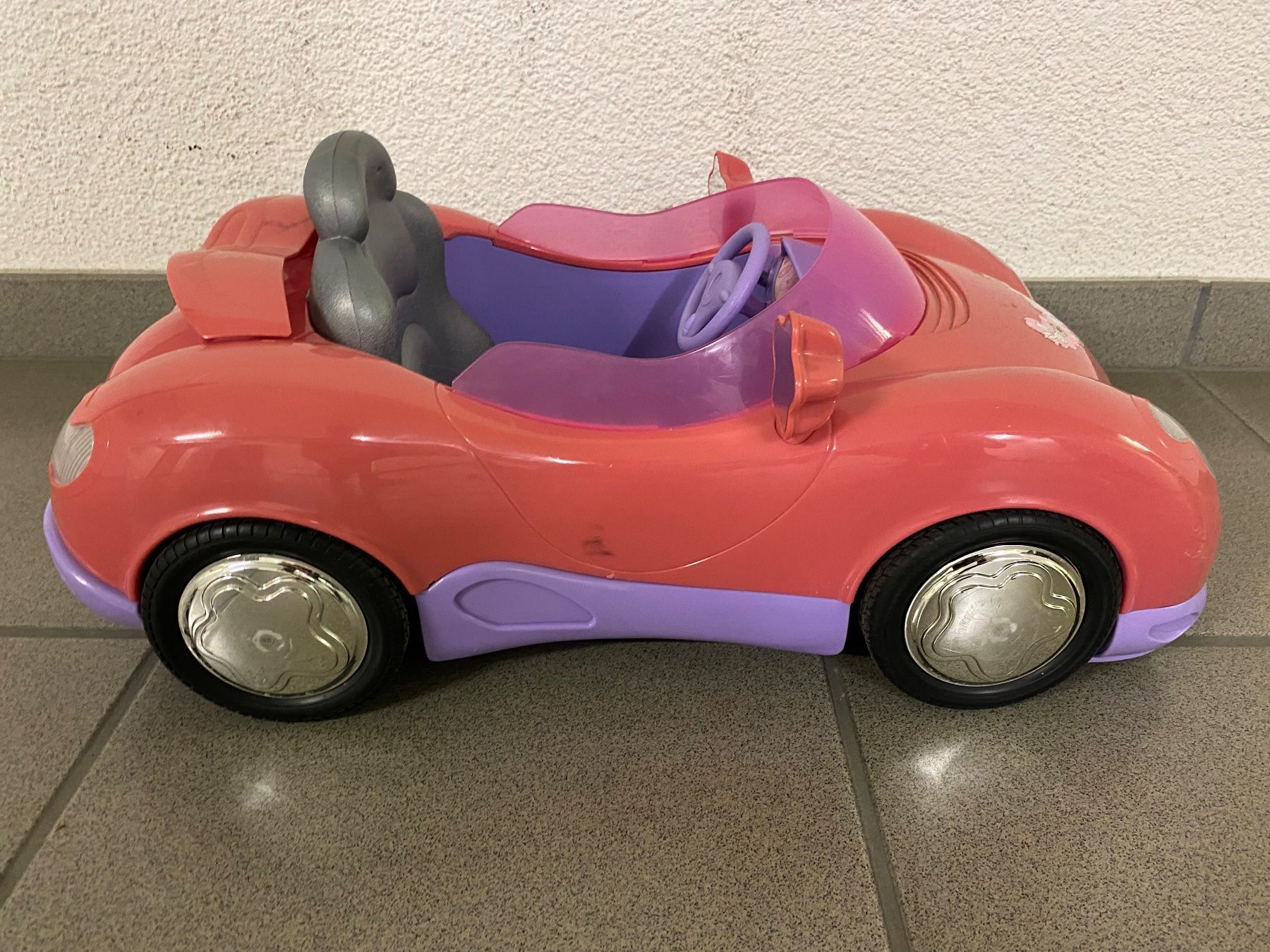 Spielzeuge: Auto mit Geräuschen (Baby Born) – Gebraucht aus Eschlikon TG von RamonaSt 2