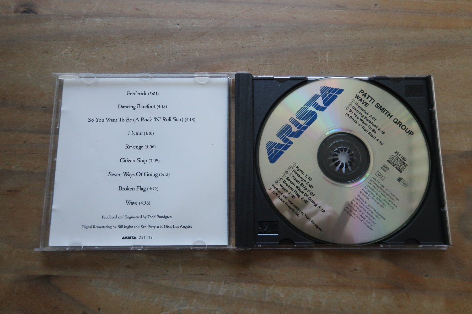 CD: PATTI SMITH GROUP - WAVE - CD – Usato da Basel venduto da Patiscat 3