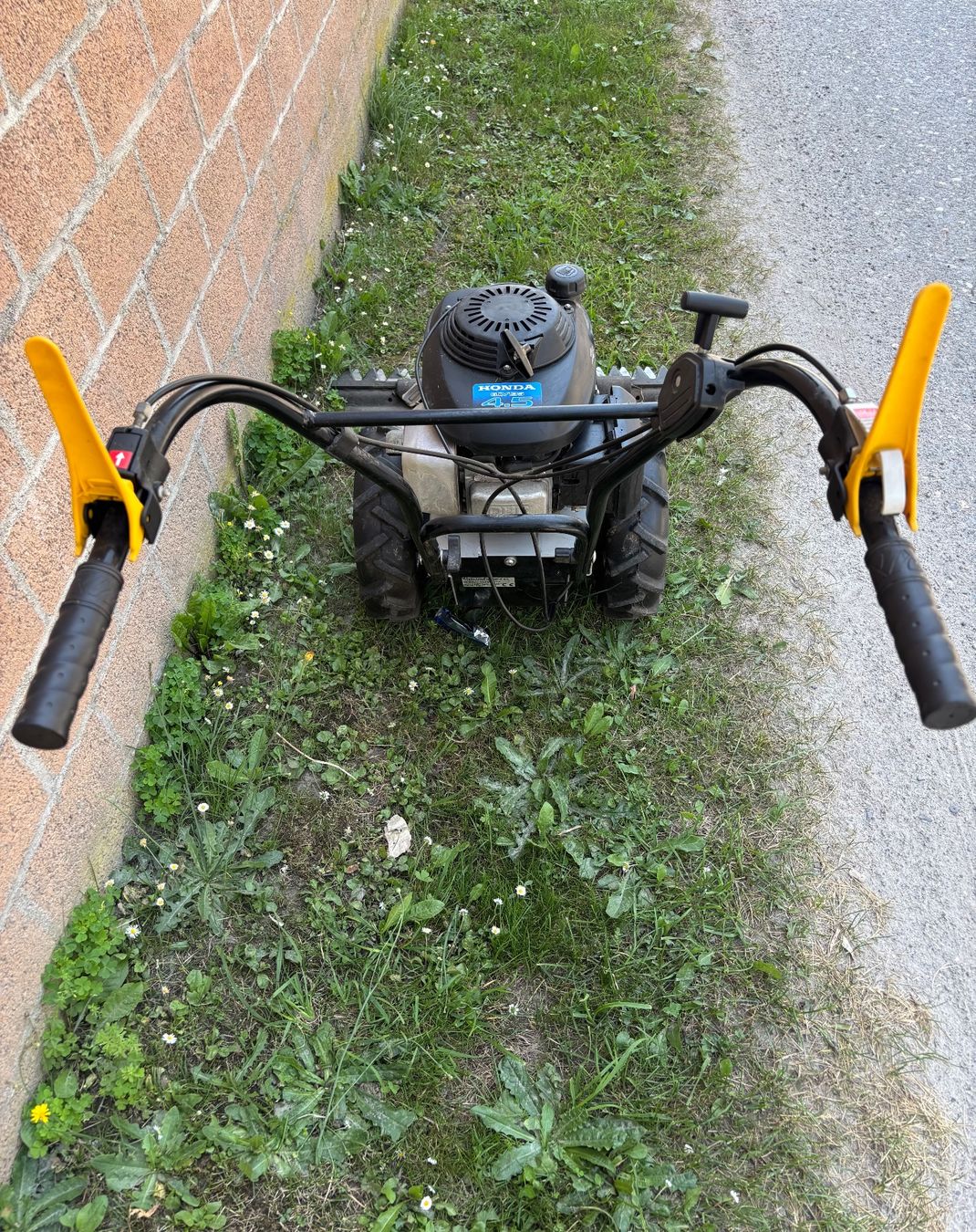 Husqvarna Tagliaerba: Husqvarna H 472 H – Usato da Grono venduto da Alpina6537 3