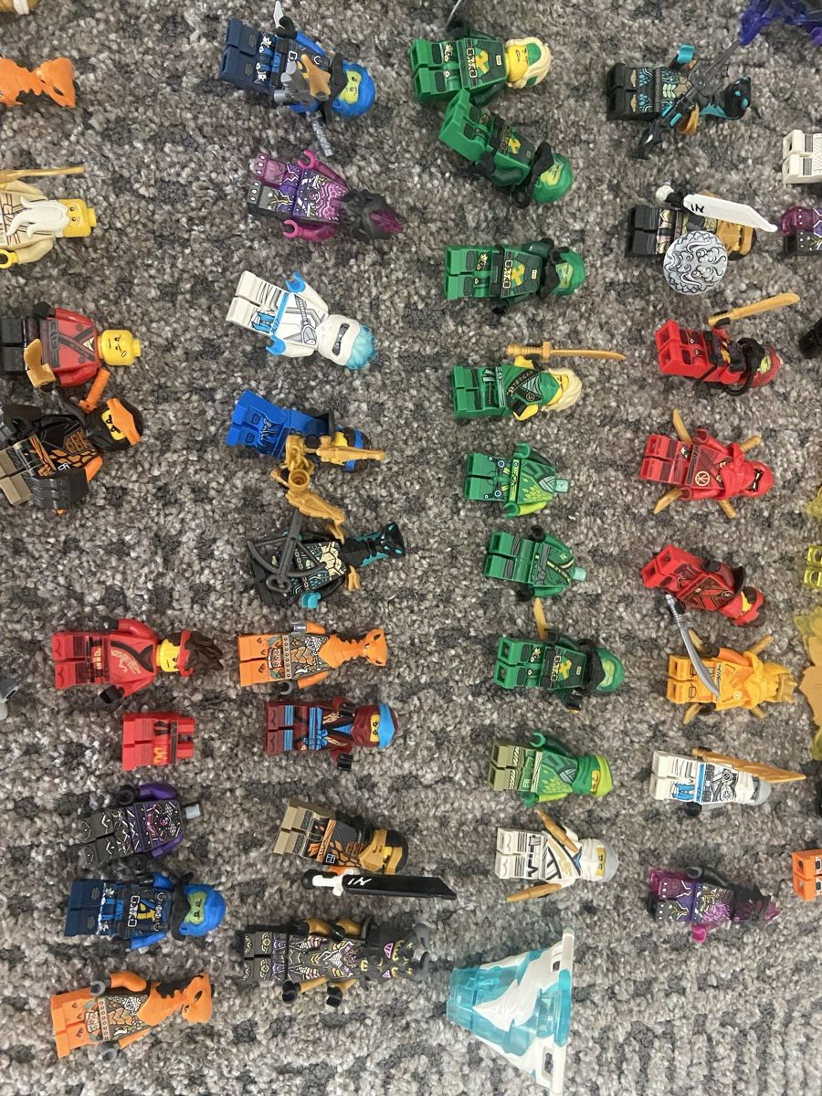 Lego Statuette: Riesige lego Figuren Samlung Einzelverkauf möglich – Usato da Unterentfelden venduto da MelG1 5