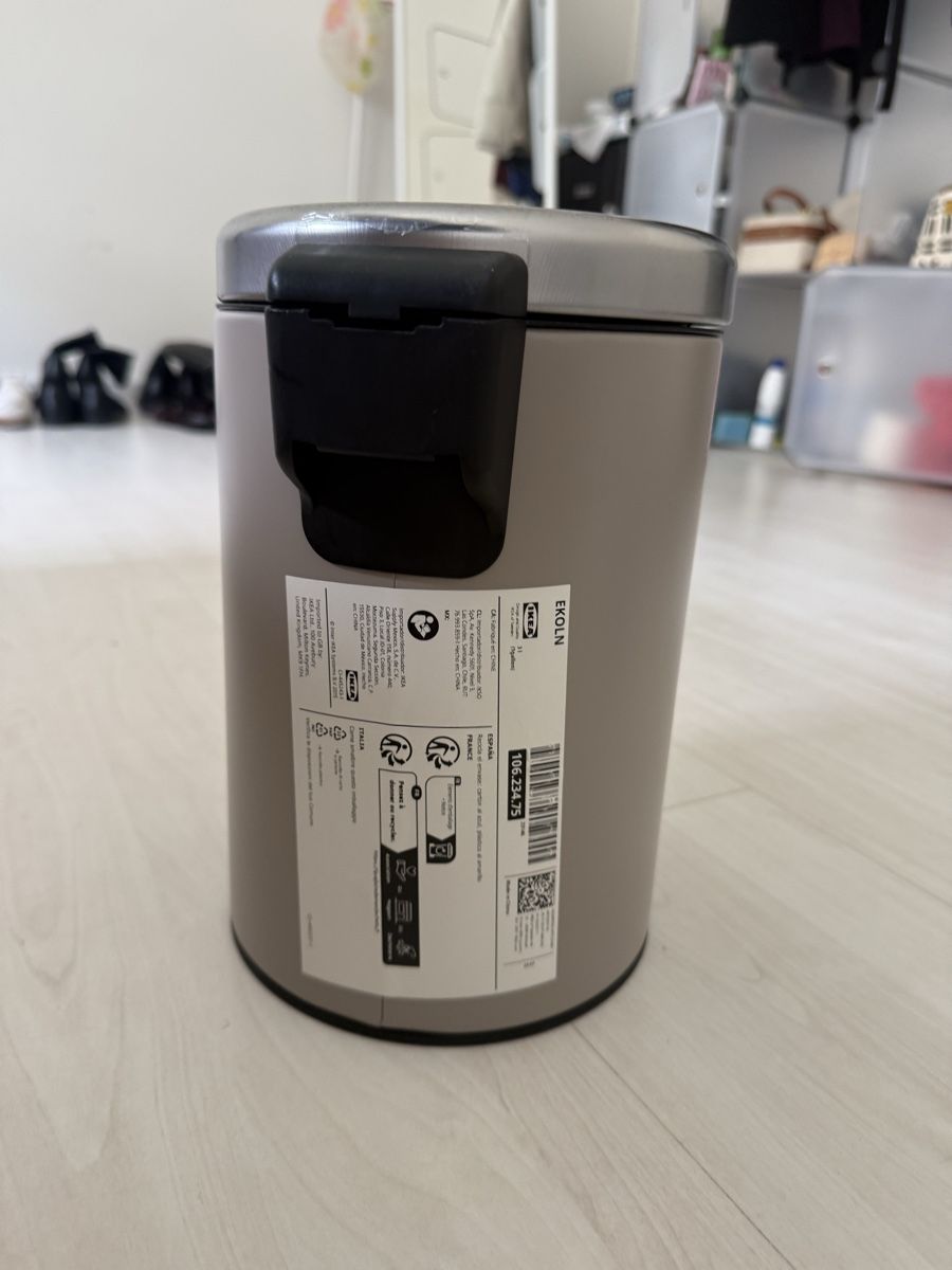 Ikea Cestini per rifiuti: IKEA EKOLN Pedal Bin Grey 30L Good Condition – Usato da Zürich venduto da bil_l5d6 2