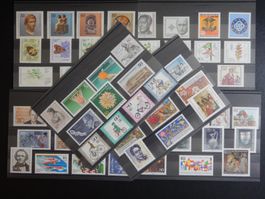 Berlin Lot mit ** Werten Jahrgang 1984/86 Kat. 130 Euro