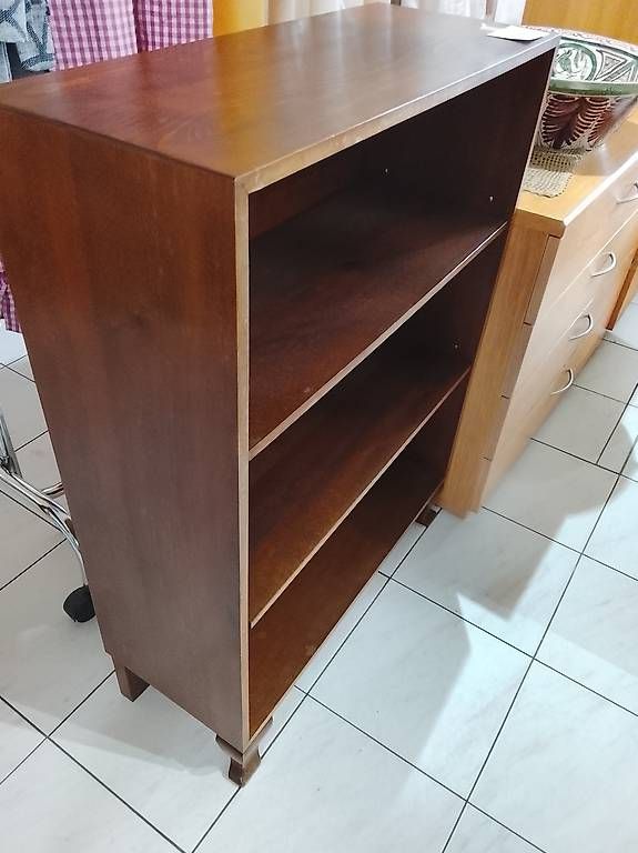 Scaffali: Herziges kleines Regal / Büchergestell – Usato da Neuhausen am Rheinfall venduto da galleria13 2