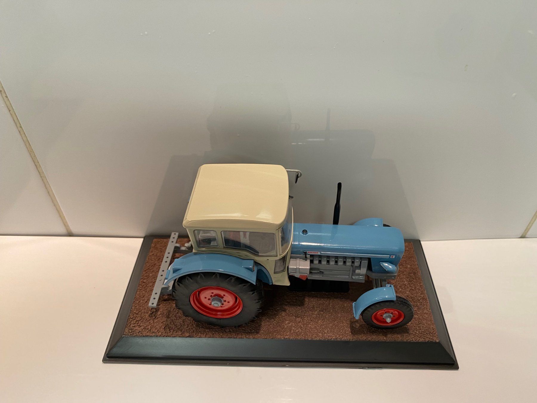 Kit di modellismo & Modellini statici: Traktor Eicher Wotan II 1968 1-32 185 – Nuovo e nell'imballaggio originale da Stäfa venduto da thebrand 8