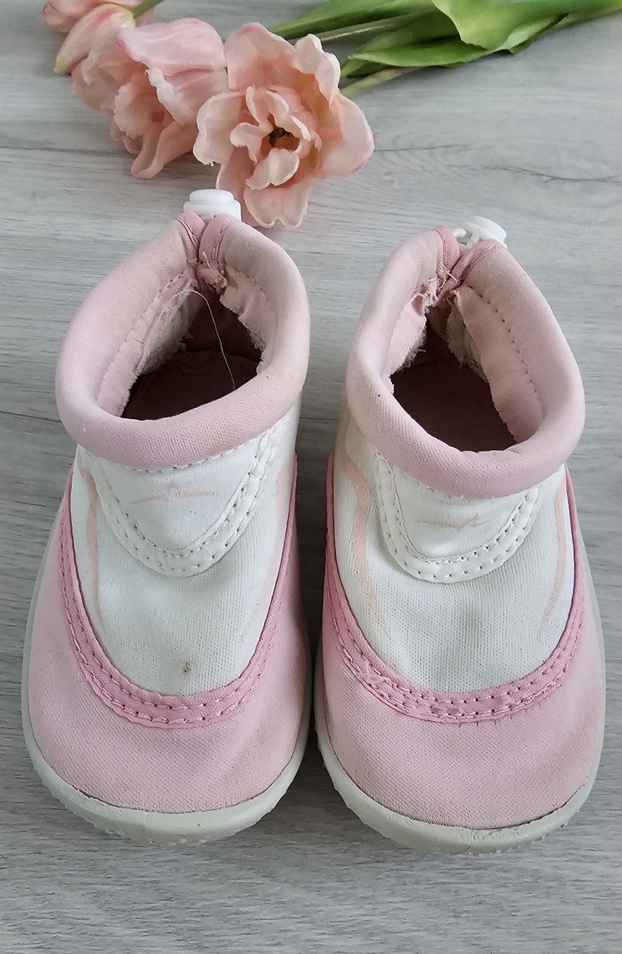 Scarpe per ragazze: Badeschuhe / Wasserschuhe, Gr. 23, Rosa – Usato da Zufikon venduto da Dadulka79 1