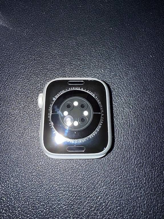 Smartwatch: Apple Watch Series 6 / 40mm / Aluminium & Ceramic Case – D'occasion à Hinwil par AnabelBurkhalter 3