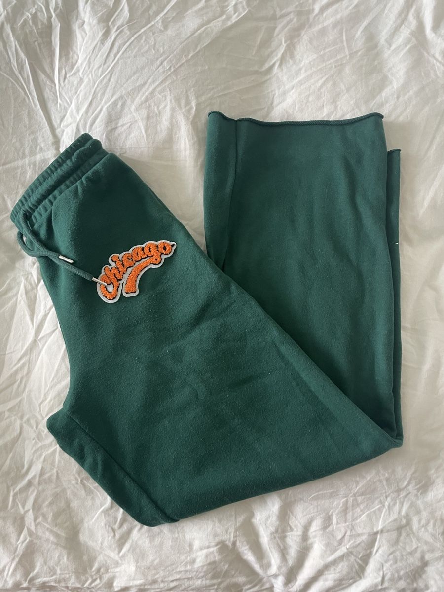Pantaloni: Trainerhose grün – Nuovo (secondo la descrizione) da Untersiggenthal venduto da bla_55sl