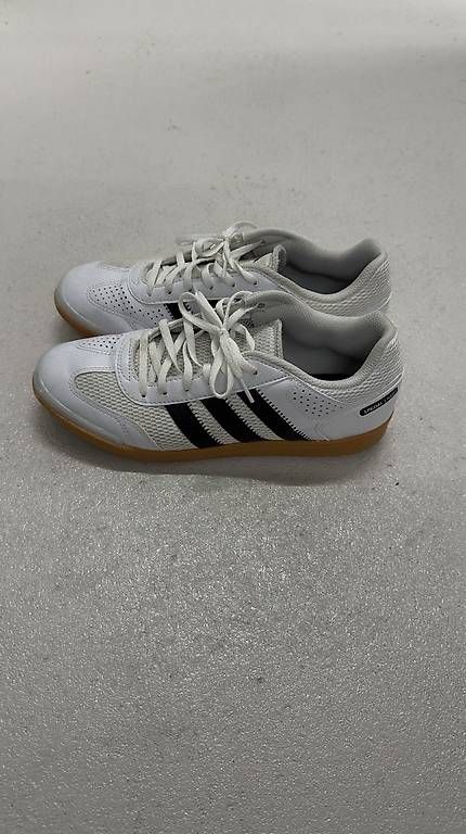 Herrenschuhe: Chaussures de futsal, handball. – Gebraucht aus Fribourg von nuv_bsd2 1