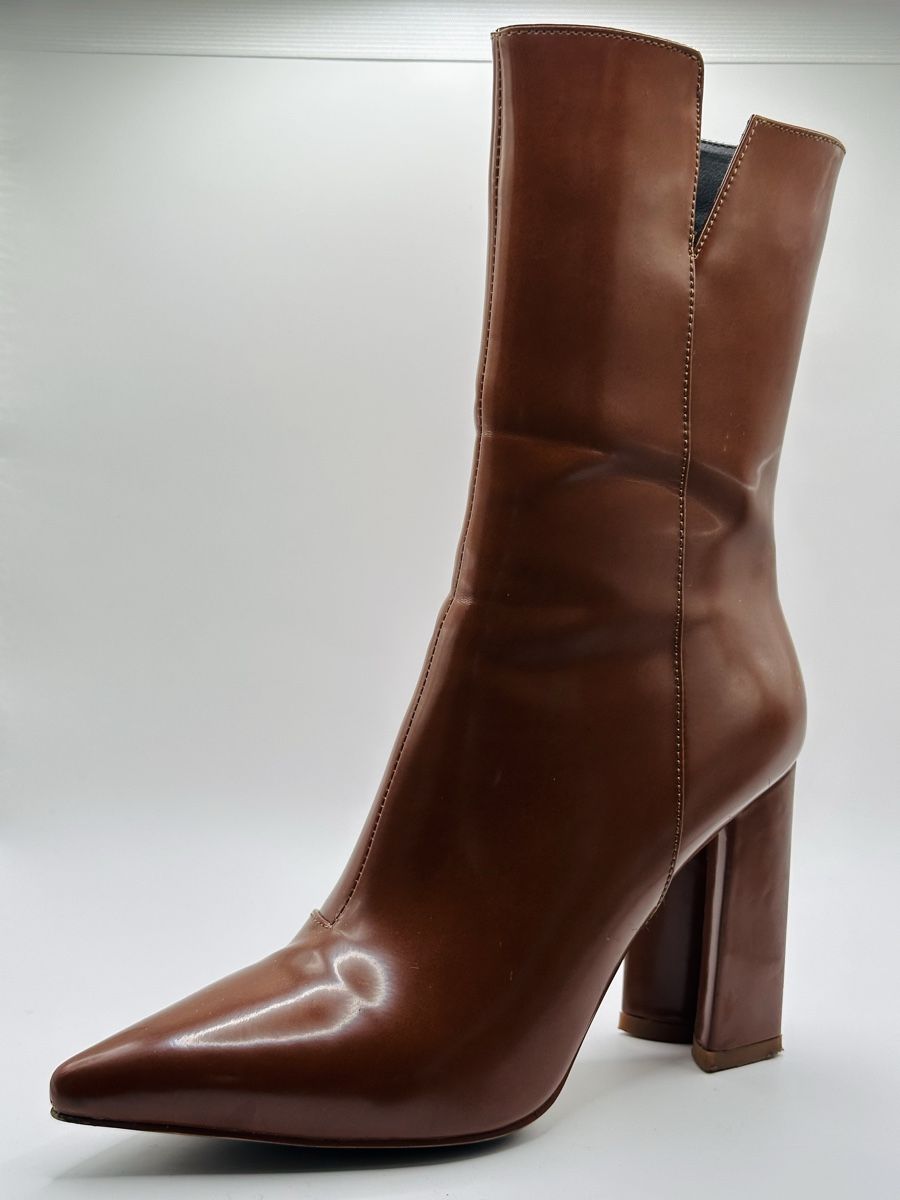 Scarpe da donna: Brown Pointed Heeled Boots  – Usato da Biel/Bienne venduto da sec_2llb 1