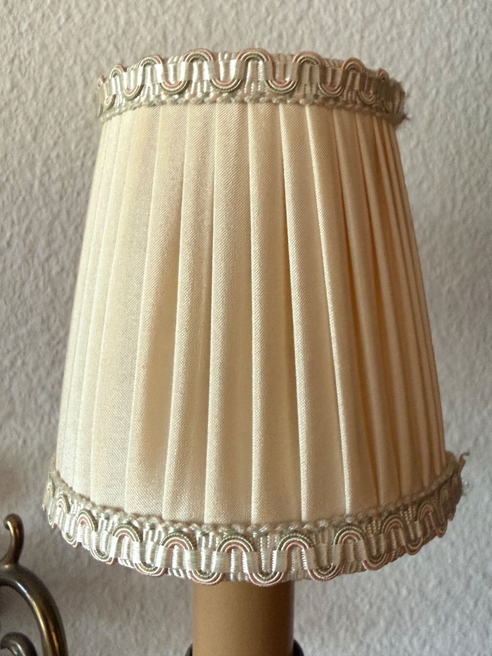 Lampade: 2 elegante Messing-Wandlampen mit Stoffschirm – Usato da Itingen venduto da uhu777 3