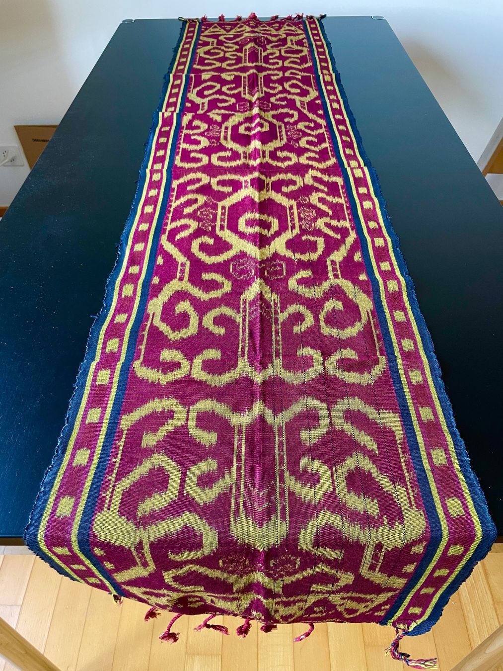 Tessuti: IKAT handgewoben 168 x 38 cm – Usato da Uster venduto da cityspider
