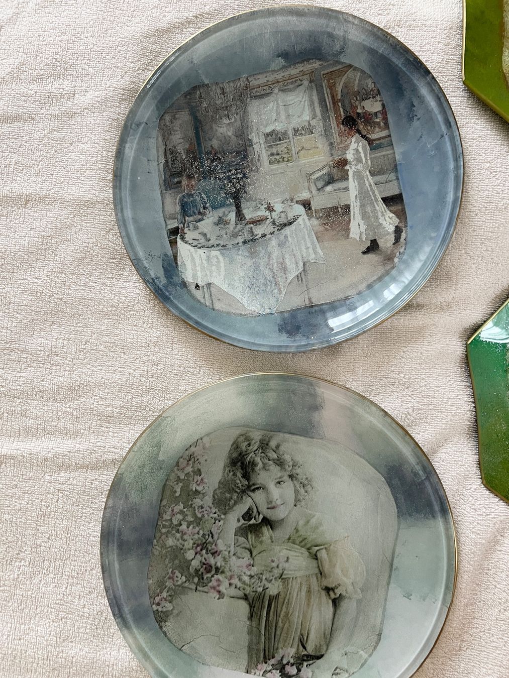 Teller: 4 Teller Glas Platten Unterteller Deko Figur Schalen – Gebraucht aus Wil von fuschti01 4
