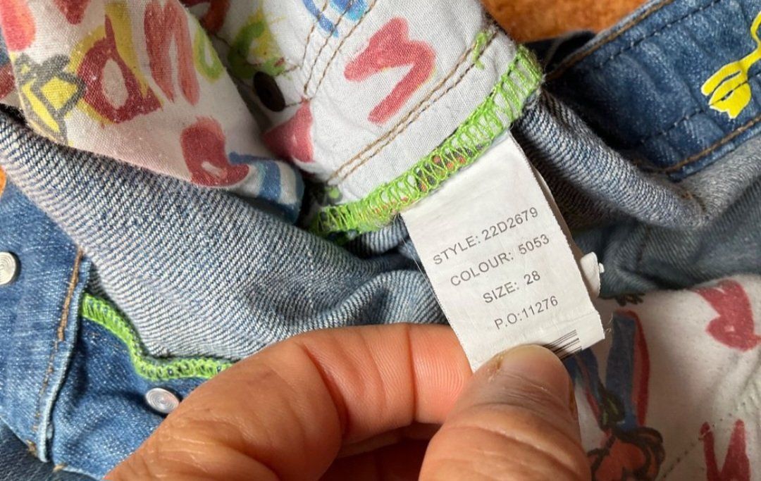 Desigual Hosen: Desigual Hose kurz – Gebraucht aus Madetswil von triforuz 4