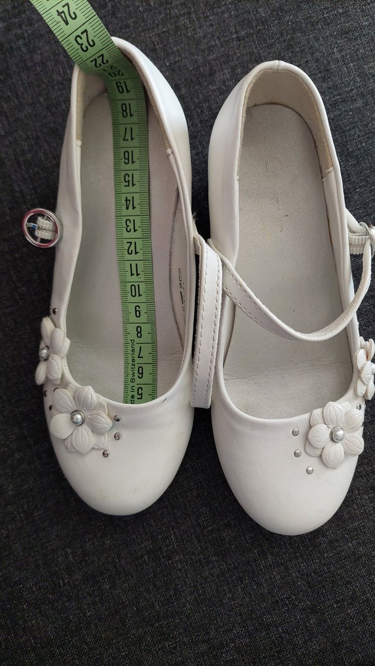 Scarpe per ragazze: Schuhe gr.29 Set – Usato da Bettwiesen venduto da LukaszMlyn 3