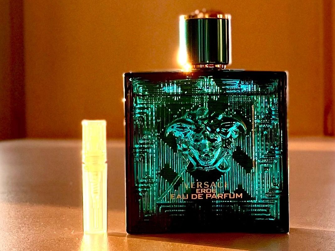 Versace Profumi & Eau de Toilette: Versace Eros - Eau de Parfum - 2ml – Usato da Zug venduto da grivis