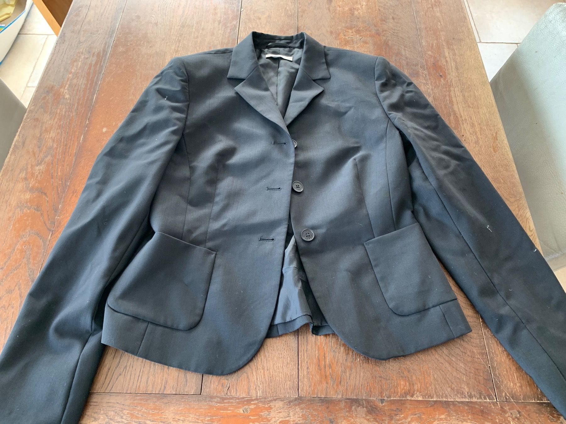 Giacche: Schwarzer Blazer von St. Emile Gr. 36 – Usato da Oberweningen venduto da Bumblebee2
