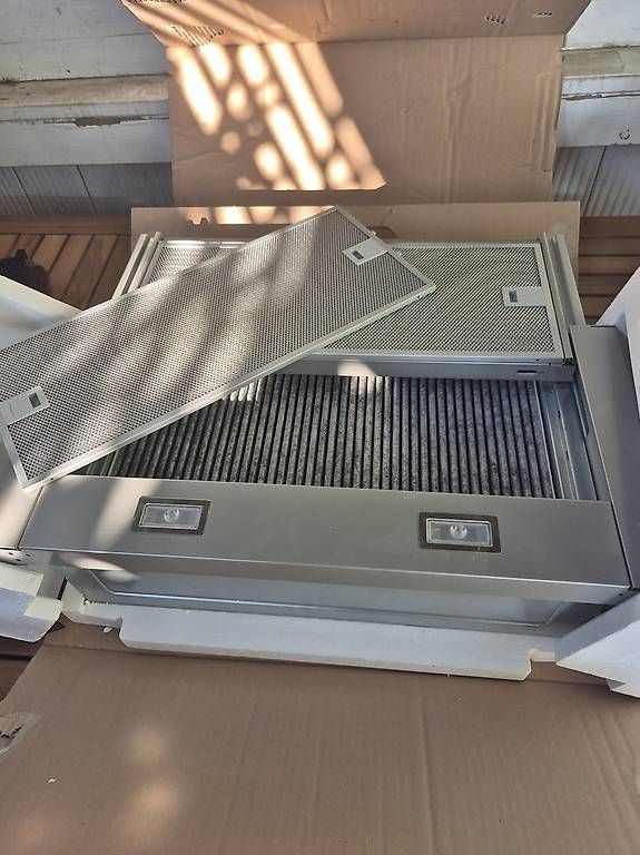 Hottes de ventilation: Hotte aspirante  – D'occasion à Martigny par bru_nw5w 3