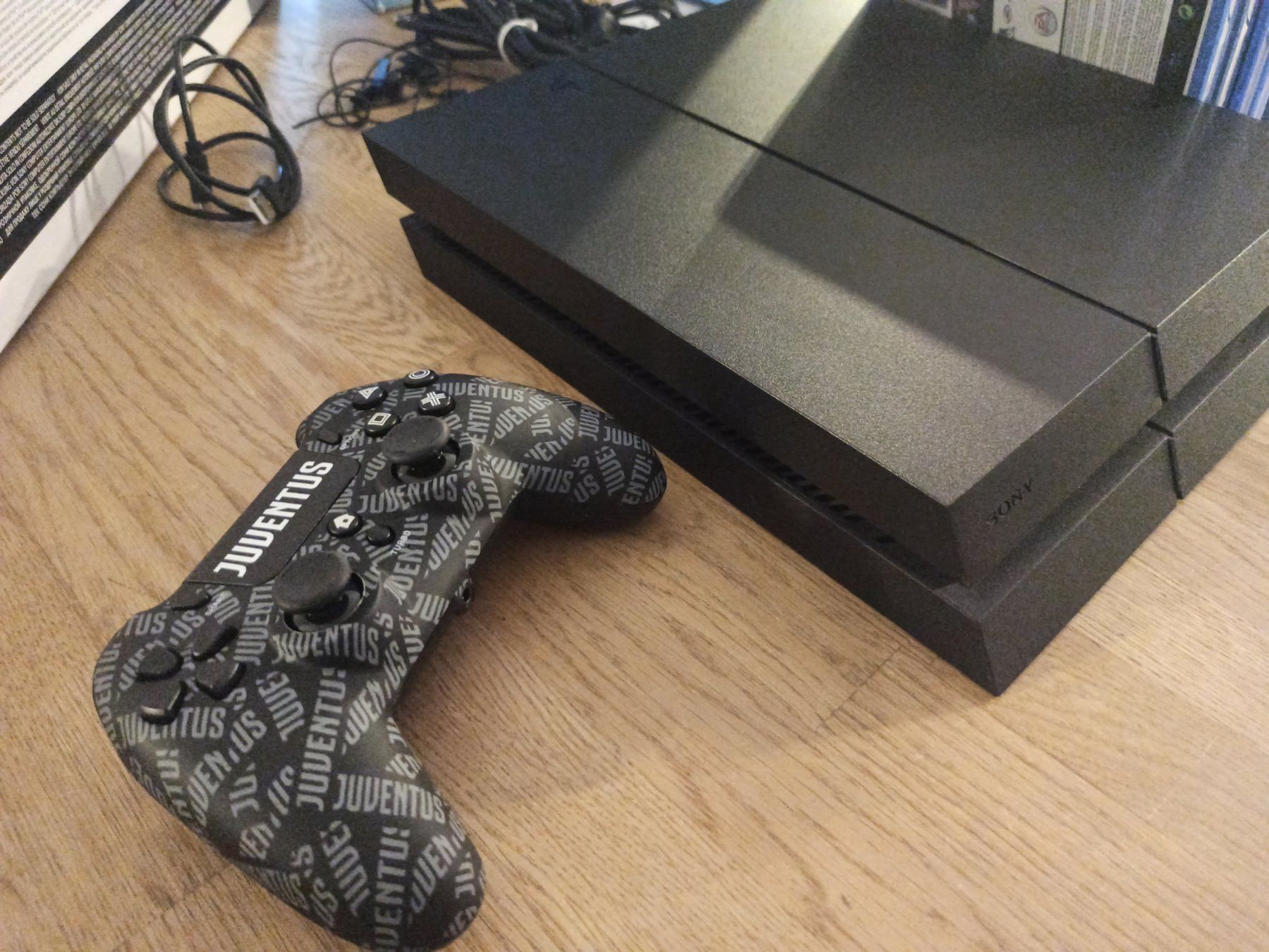 Sony Konsolen: Firmware 13.50 Sony - PlayStation 4 - PS4 Controller/ Spiele – Gebraucht aus Oberweningen von mar_87mx 2