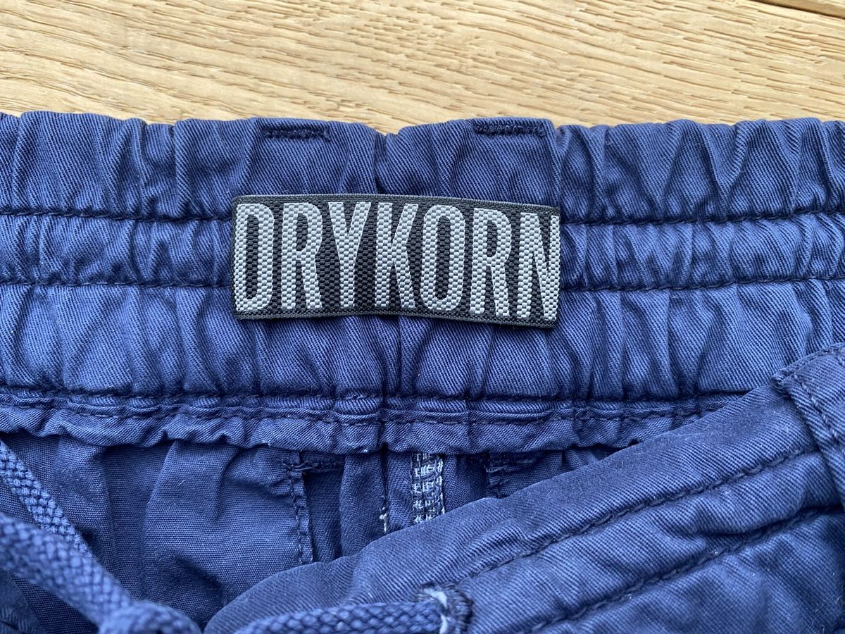 Drykorn Pantaloni: DRYKORN Shorts – Usato da Ittigen venduto da 132465 2