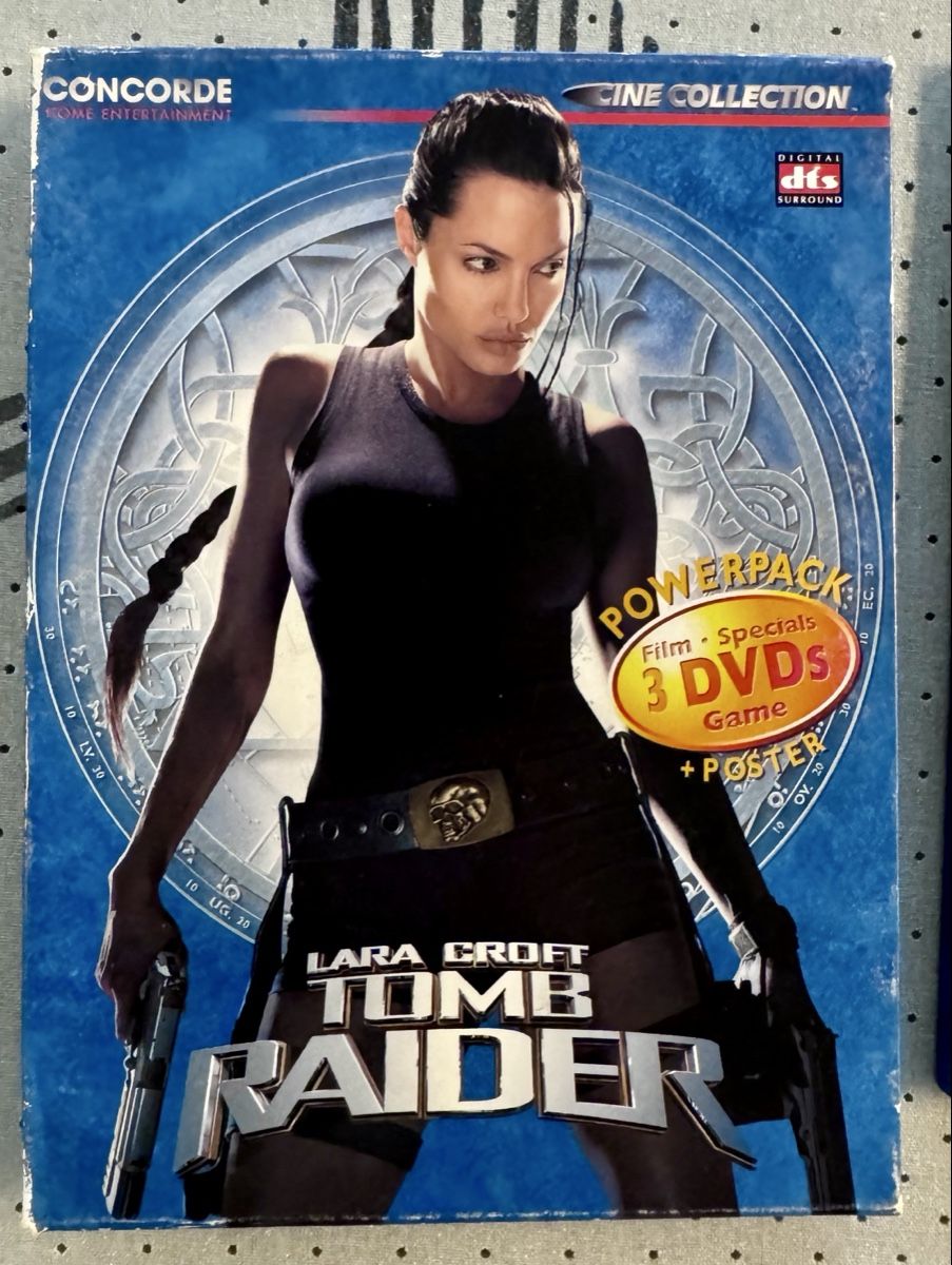 Tutti i DVDs: Lara Croft Tomb Raider: Powerpack mit 3 DVDs + Poster – Usato da Oftringen venduto da Cedartec