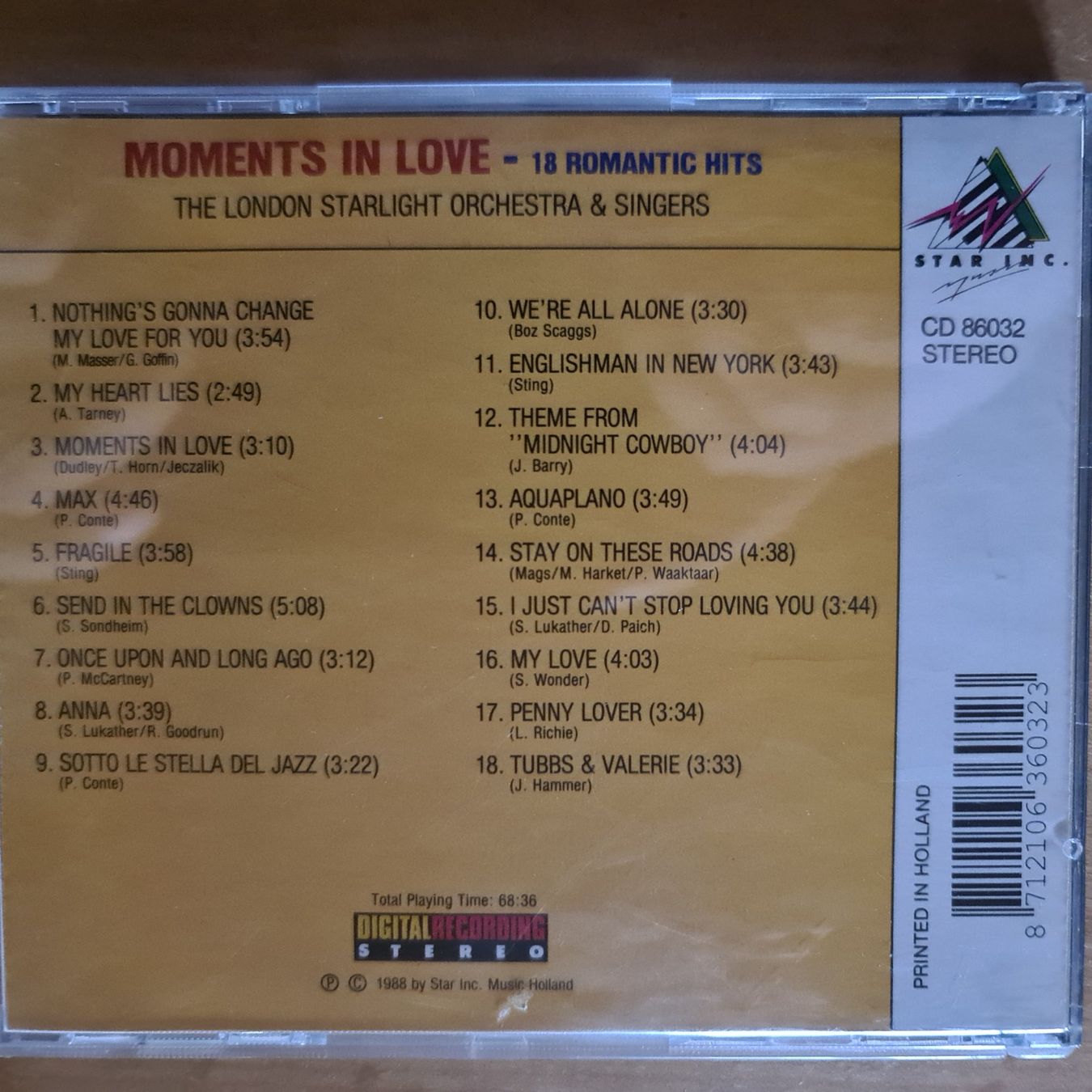CD: CD Moments in love - 18 romantic hits – Usato da Dintikon venduto da Vexi 1