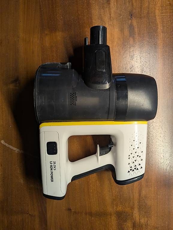 Aspirapolveri & Accessori: Kärcher Handstaubsauger VC6 – Usato da Zweisimmen venduto da SBXler 2