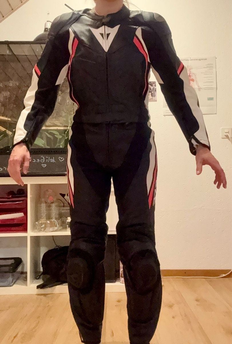 Dainese Completi & Tailleur: Dainese Motorrad Lederkombi Damen – Nuovo (secondo la descrizione) da Neuenkirch venduto da Soccer4