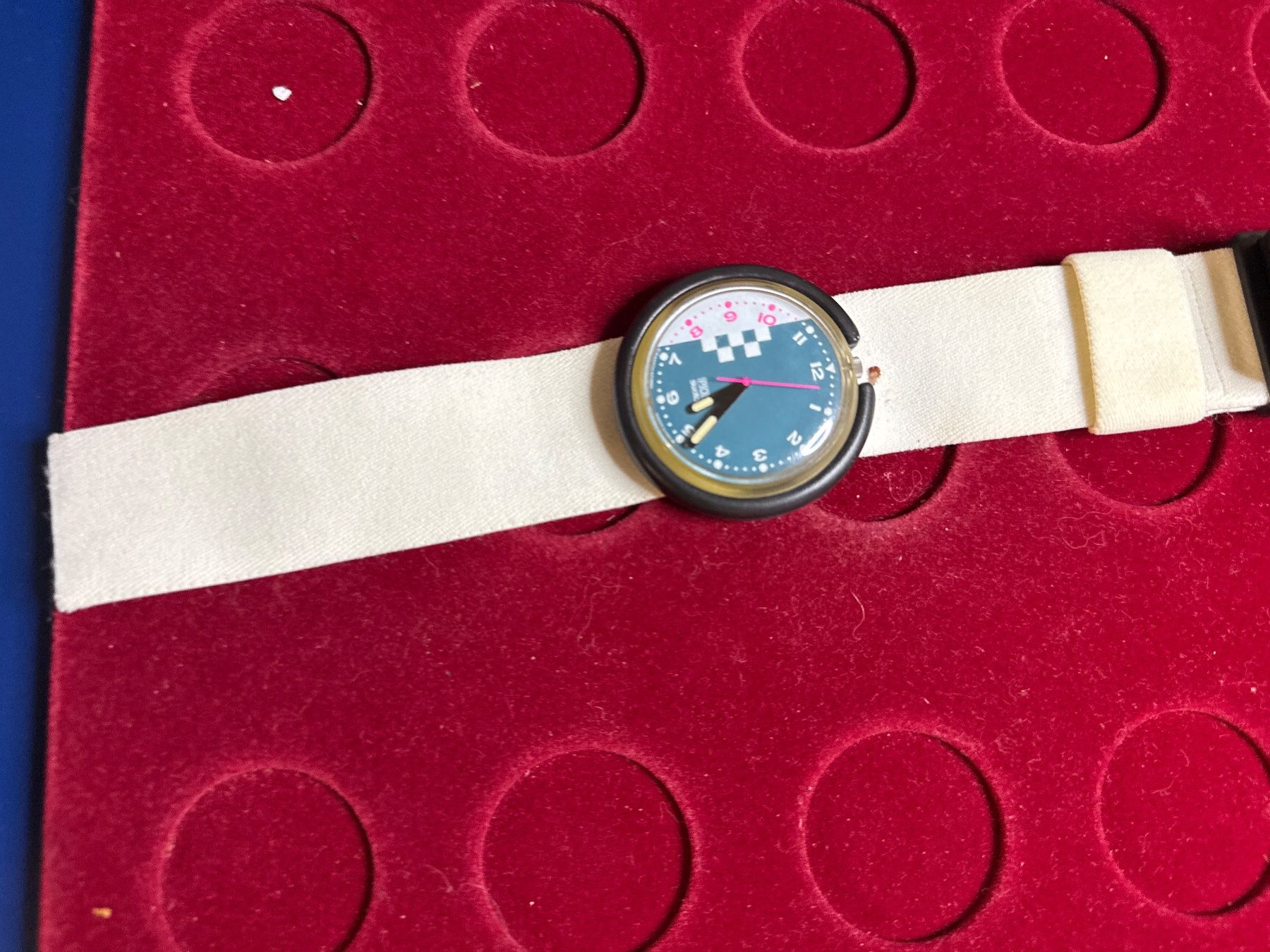 Swatch Uhren: Pop Swatch 1990 – Gebraucht aus Pfeffingen von Allhandelklgwatches 1