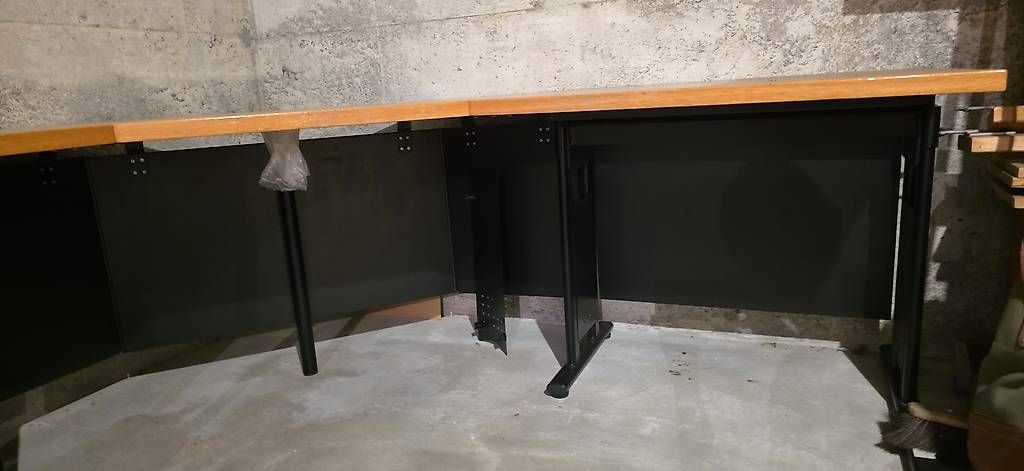 Schreibtische: Schreibtisch – Gebraucht aus Rupperswil von Jacky081 2