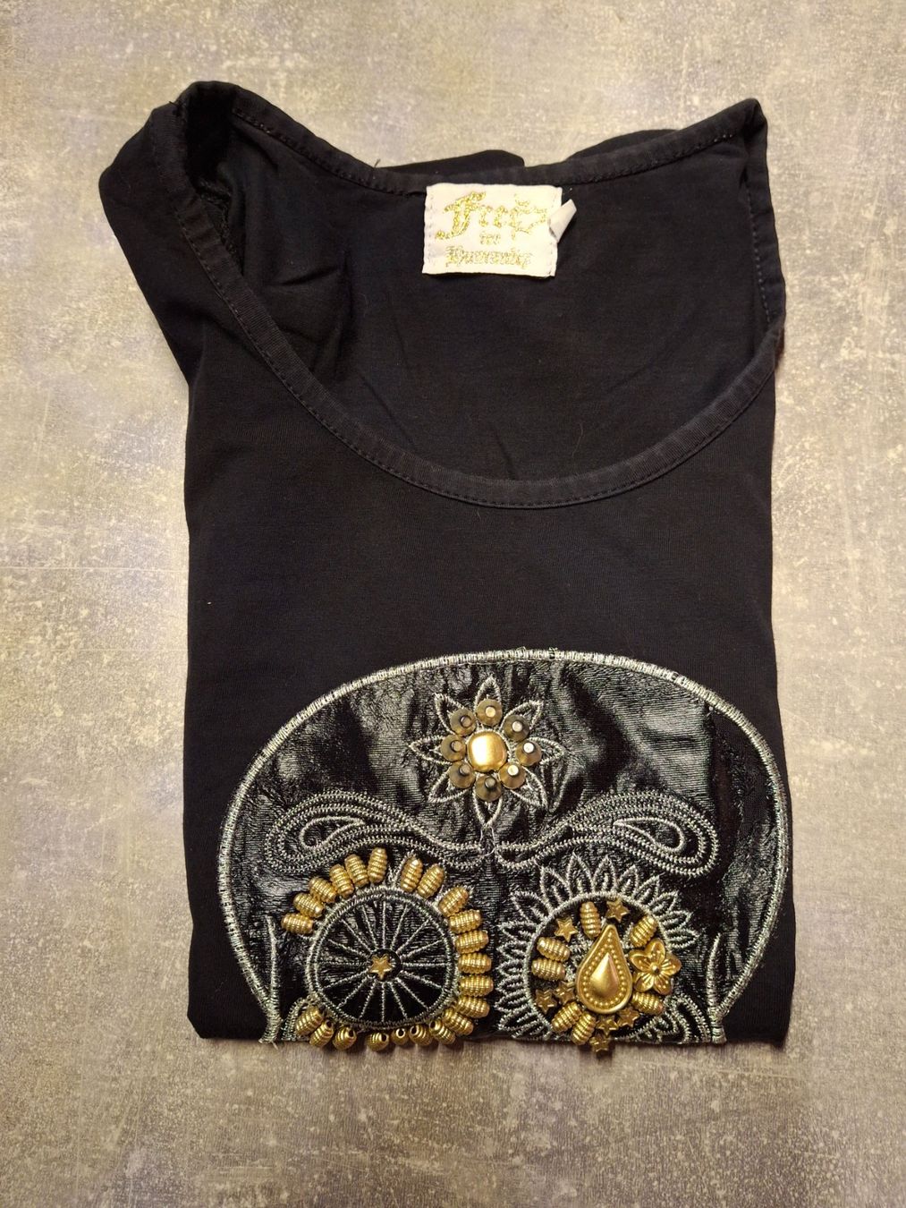 T-shirt: T-shirt - liquette taille L marque Free – Usato da Villiers venduto da san_jn5w 7