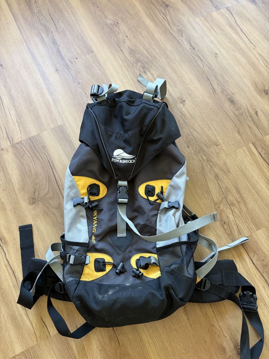 Rucksäcke: Rucksack 40l – Gebraucht aus stettlen von brafam