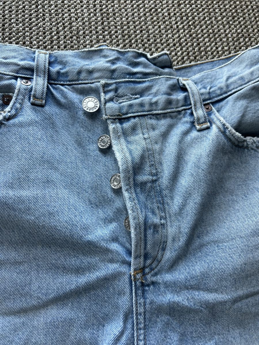 Agolde Jeans: Agolde Shorts 25 – Gebraucht aus Zürich von cos_b629 1