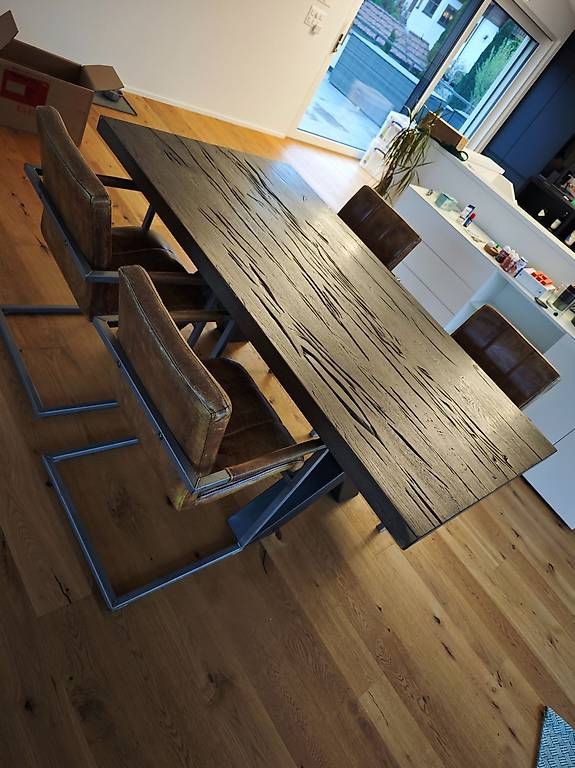 Set di tavolo e panche: Massivholz Designer Esstisch – Usato da Egolzwil venduto da zerocoolD