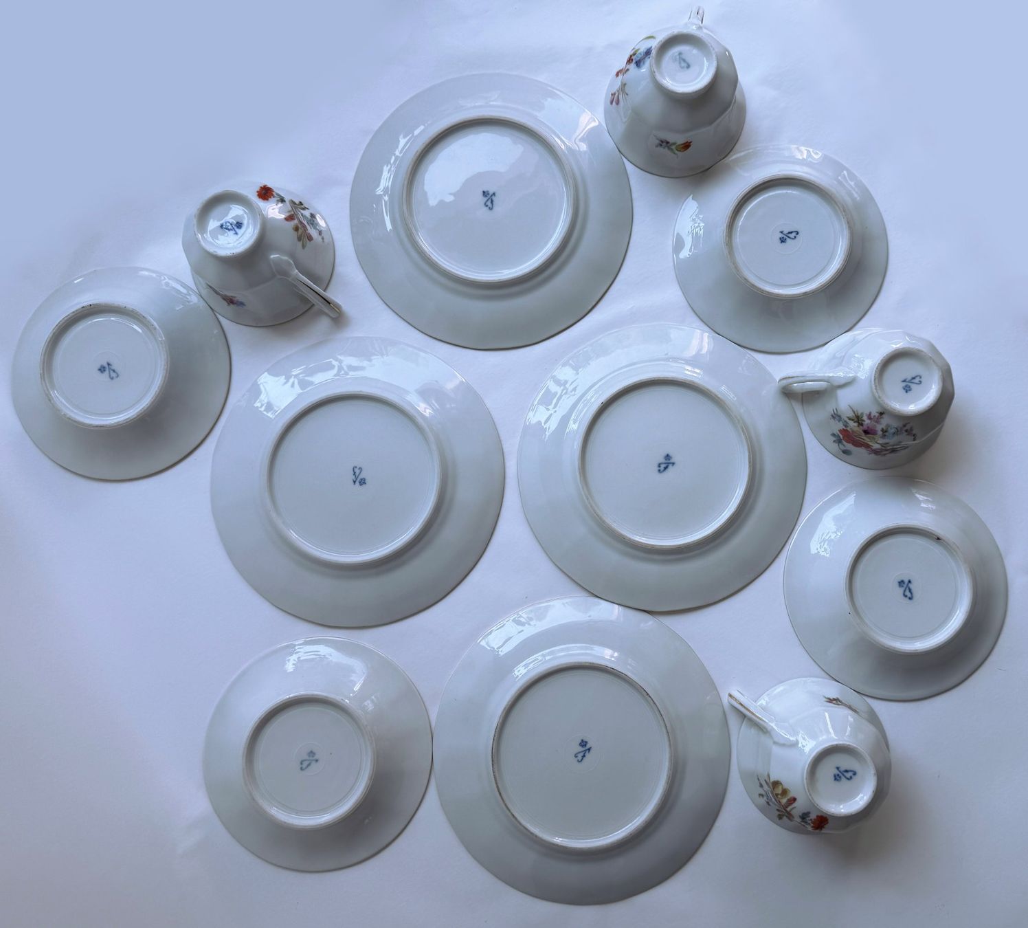 Fürstenberg Set di piatti: FÜRSTENBERG ¦ KAFFEE/TEE TASSEN & Untertassen***** – Usato da Dübendorf venduto da Smisbox 2