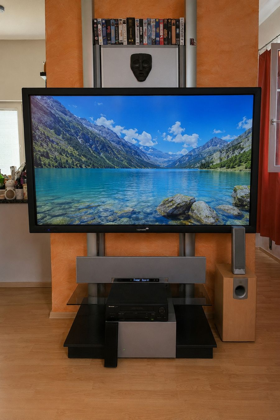 Monitore: Legamaster e-Screen 84" UMD Schwarz, interaktiver 4K Touch-M – Gebraucht aus Kreuzlingen von katasandra