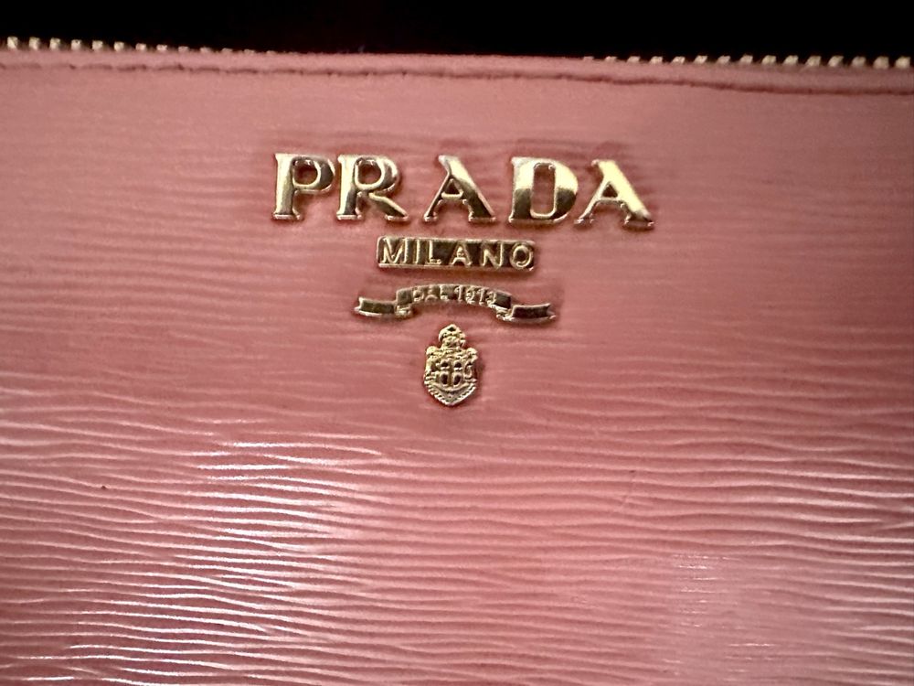 Prada Portamonete: Prada Portemonnaie Saffiano Rosarot – Usato da Jona venduto da Dincercestan