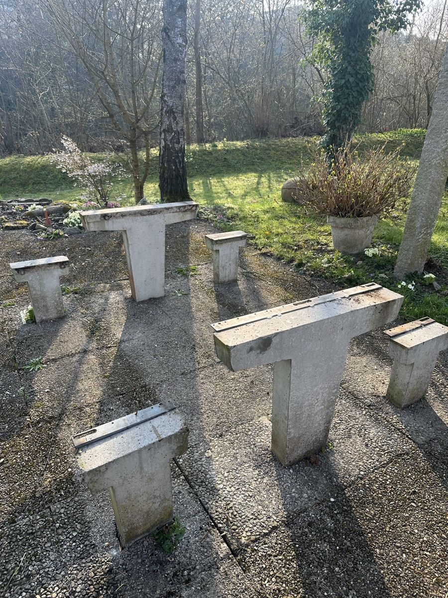 Altro in Decorazioni & Accessori: Gartentisch-Elemente – Usato da Winterthur venduto da lui_xz89