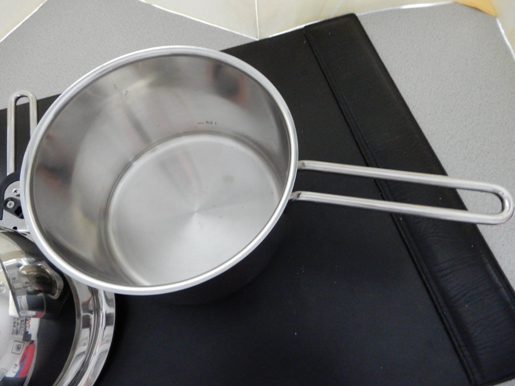 WMF Pentole: WMF Simmertopf 18 cm, neuwertig – Usato da Burgdorf venduto da Liss 2