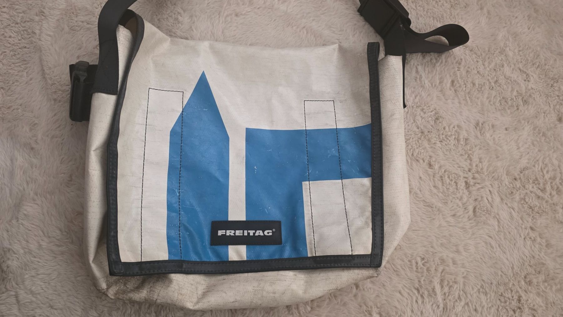 Freitag Sacs: Umhängetasche Freitag – D'occasion à Wittenbach par rose_rosi 1