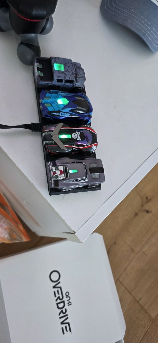 Anki Rennbahnen: anki overdrive rennbahn mit 4 autos – Gebraucht aus Widen von Michik87 3