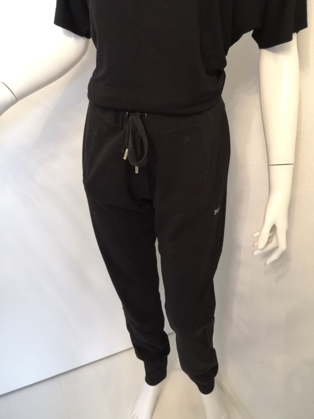 Fila Pantaloni: 🤩FILA JOGGING-HOSE SCHWARZ MIT ELAST – Nuovo (secondo la descrizione) da Olten venduto da Naja-Twins-Twins 5