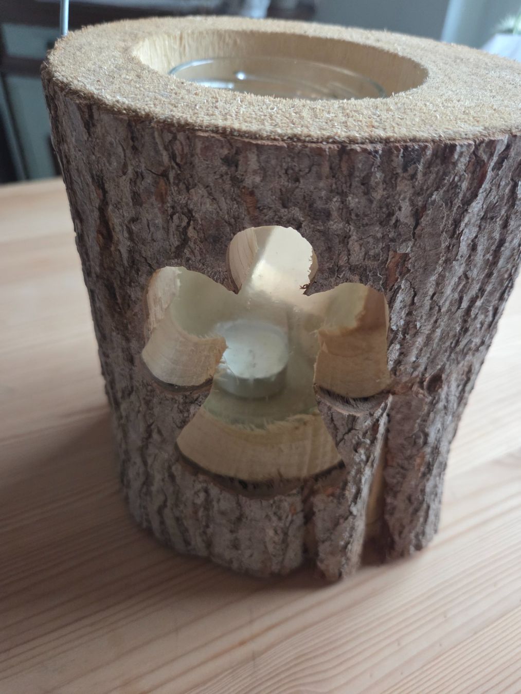 Alle Dekorationen: Weihnachtsdeko, Windlicht im Baumstamm, Engel – Gebraucht aus Liestal von ITOlio 3