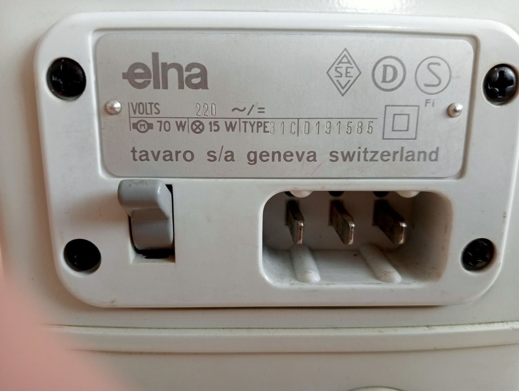Elna Macchine da cucire: Elna Nähmaschine zig zag special – Usato da Grüningen venduto da Urtica 3