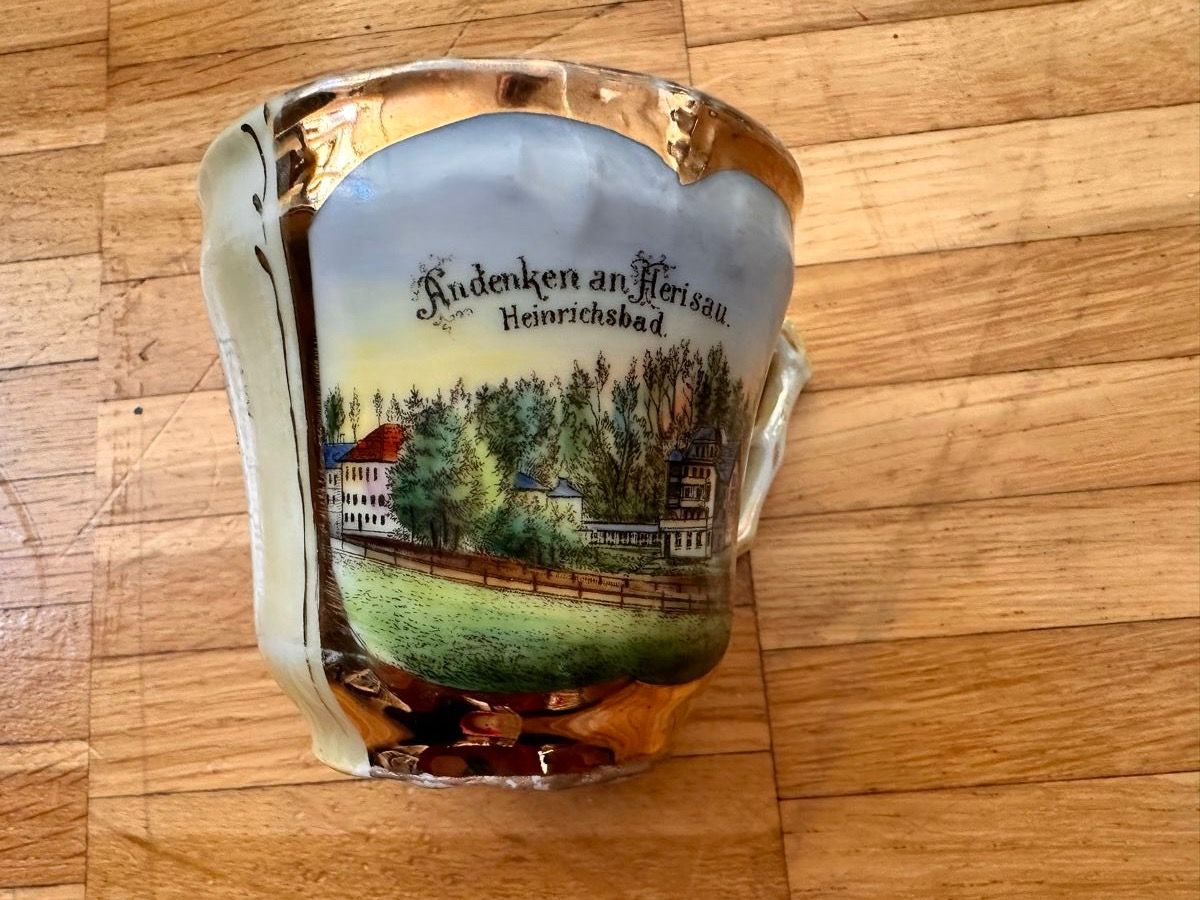 Tassen: Porzellan Tasse – Gebraucht aus Zürich von marusapulmi