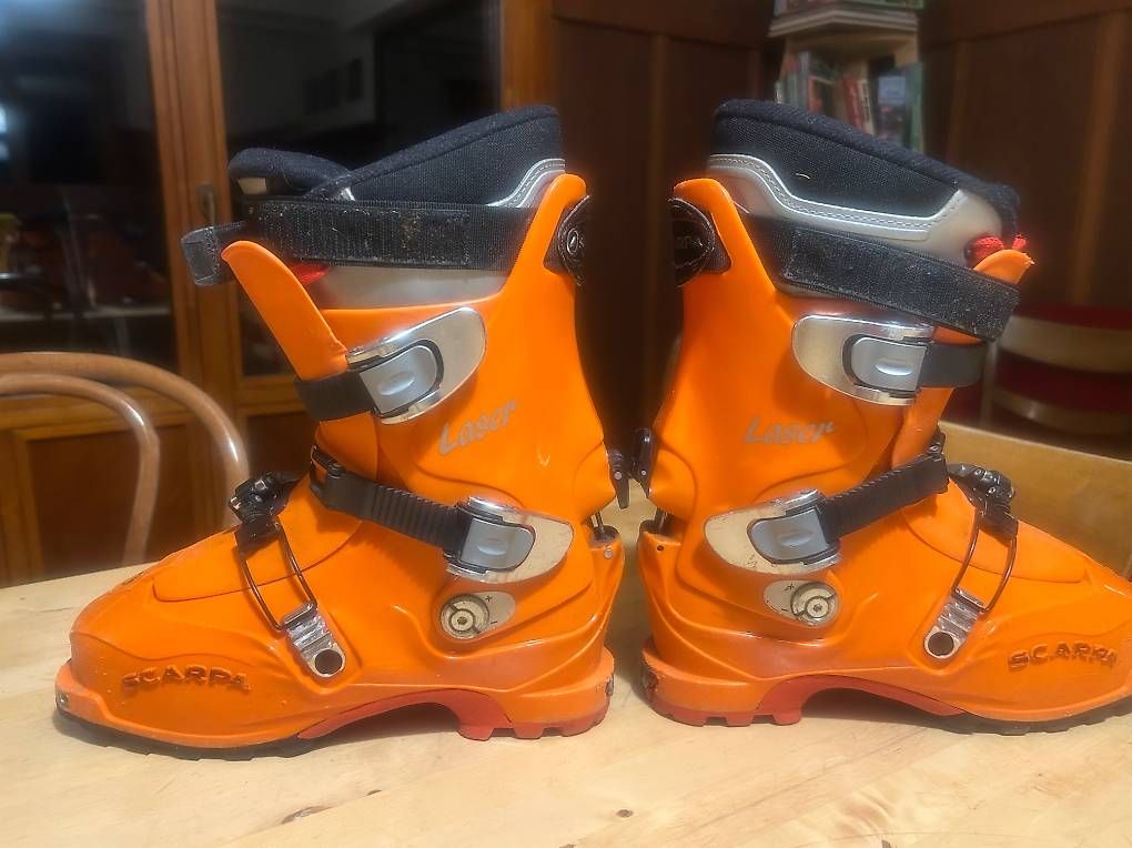 Scarpa Chaussures hommes: Scarpa laser chaussures de randonnée – D'occasion à Chesières par aaa_v6zy