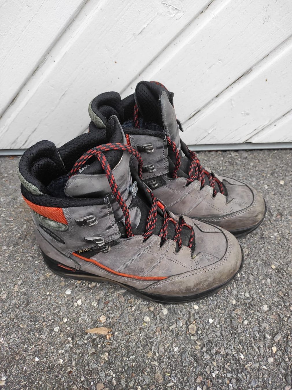 Damenschuhe: Wanderschuhe Grösse 36.5 von Vikram – Gebraucht aus Zürich von iddlyriddly