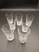 Set aus 7 Schnapsgläsern, strukturiert, gebraucht 