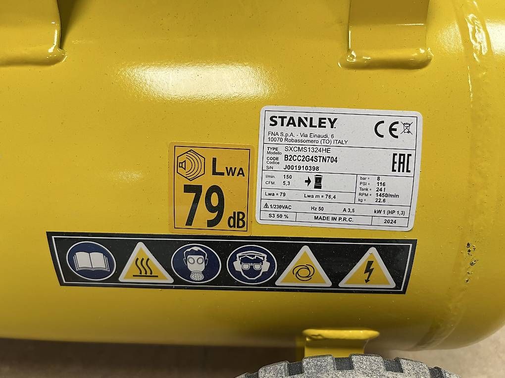 Stanley Compressori: Stanley Flüsterkompressor 24L, ölfrei – Usato da Zürich venduto da joel_B_ 4
