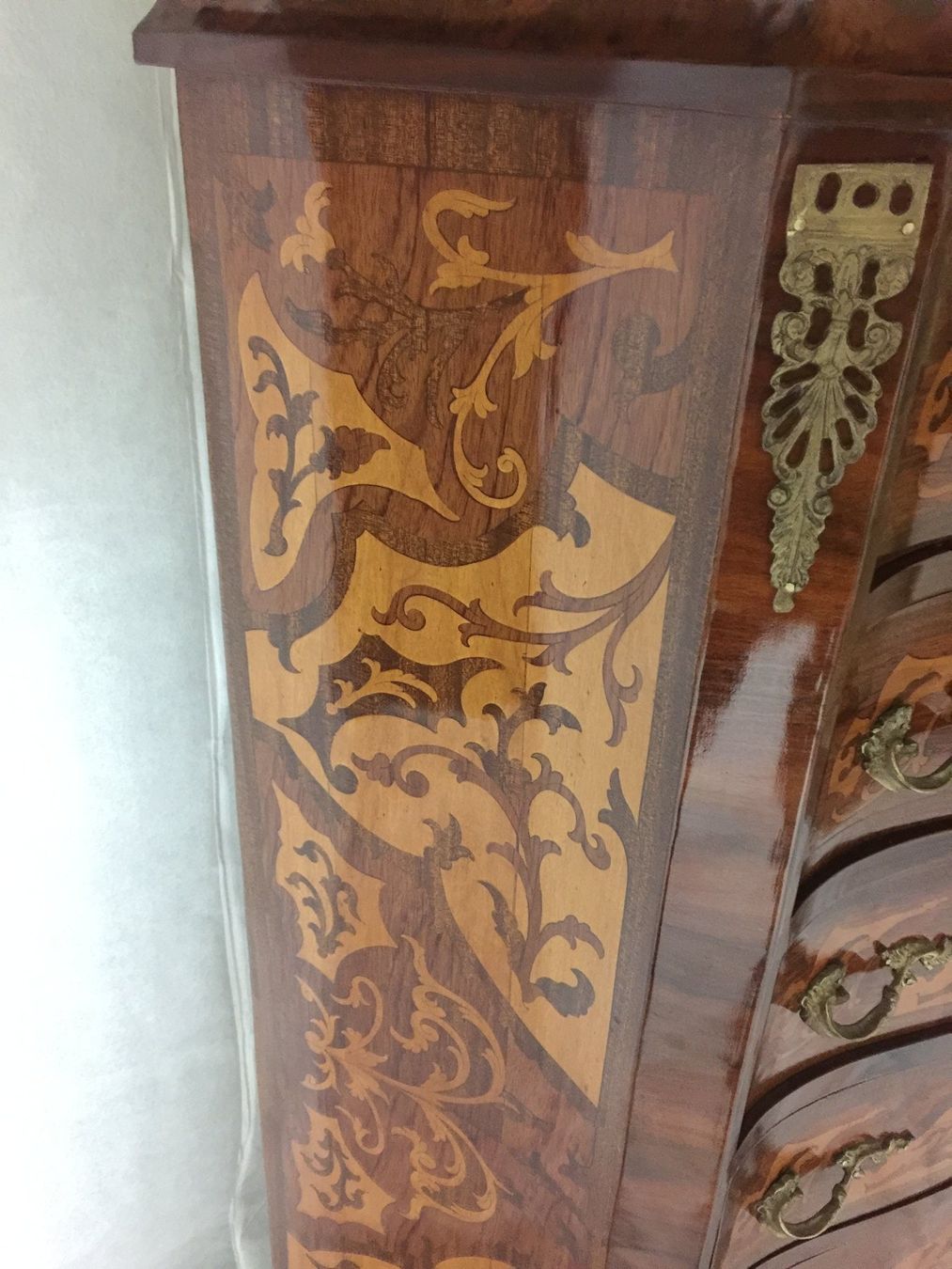 Cassettiere: Semainier de style Louis XV. – Usato da geneve venduto da louisart 4